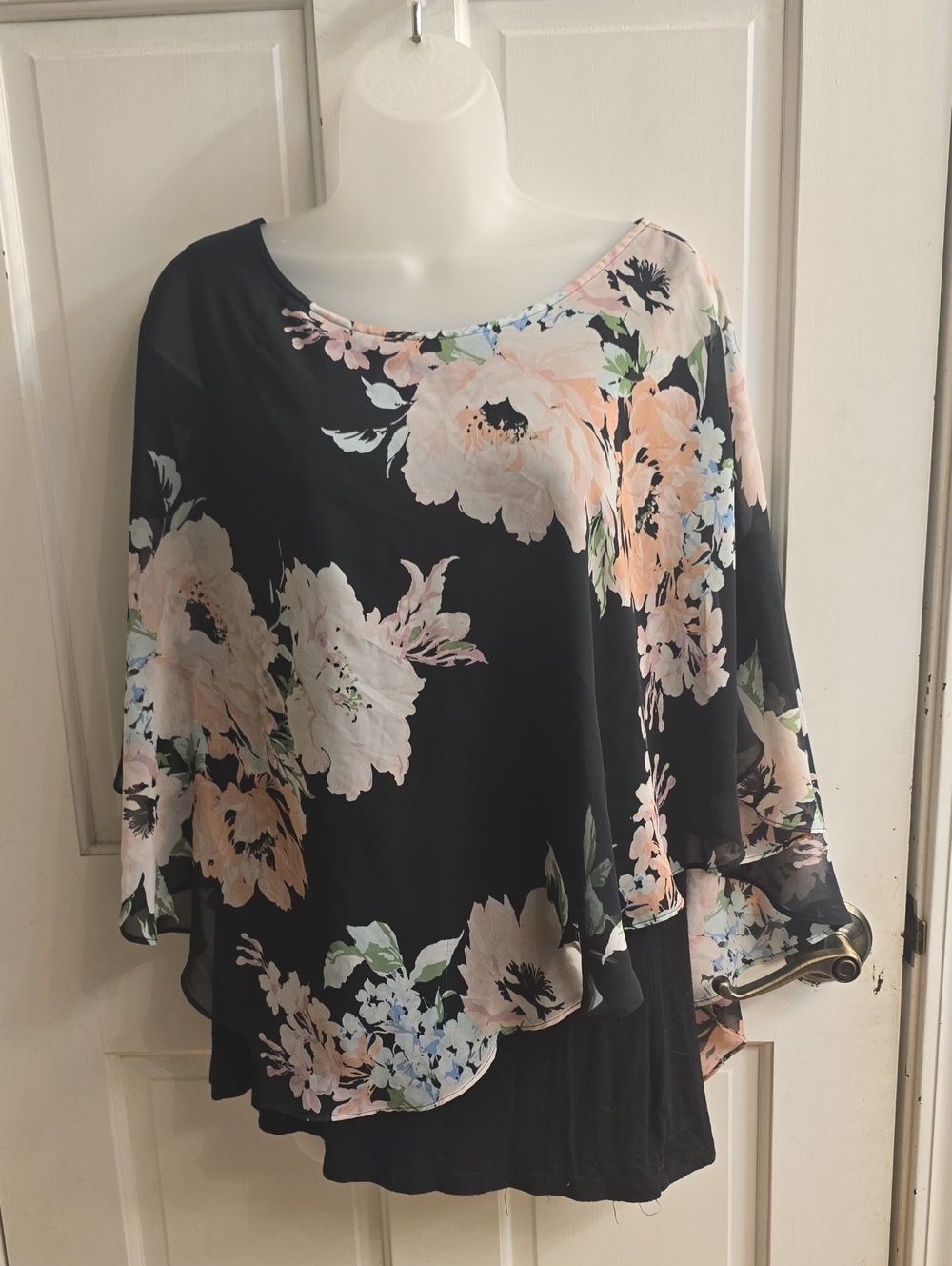 Apt. 9 Black Floral Layered Tunic with Pale Pink Blooms